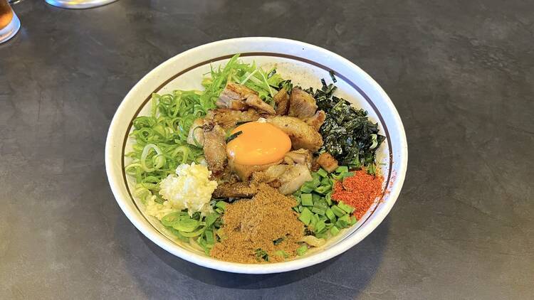 麺屋はるか 秋葉原店｜追い飯サービスもある台湾まぜそばのお店｜アキバ生活