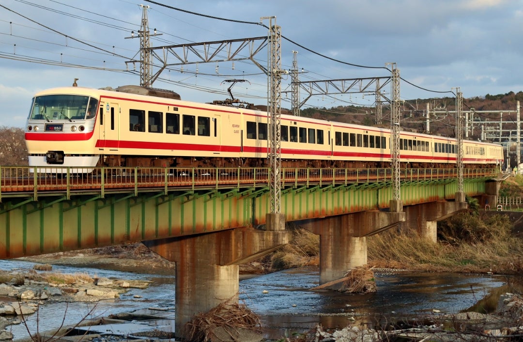 元加治駅に向かう入間川上流側に旧・入間川橋梁が見えました【駅ぶら04】西武池袋線 (2020年11月11日) - エキサイトニュース