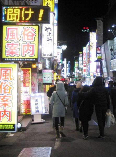 体験レポ】新宿歌舞伎町「のぞき部屋マドンナ」に行ってみた！