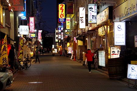 千葉「栄町東通り」”関東地方屈指の歓楽街”と呼ばれた栄町を歩く －栄町⑴ | 商店街・横丁 |