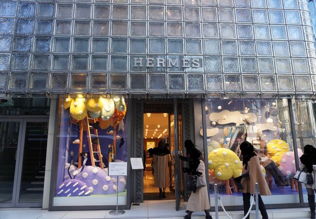 エルメス 丸の内店 ❬千代田区丸の内3-3-1 新東京ビル