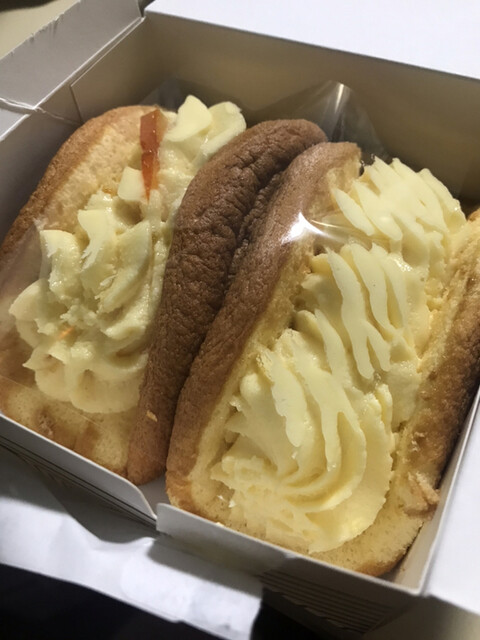 梅田 シュークリーム🧁 5/5(ゴブンノゴ) -