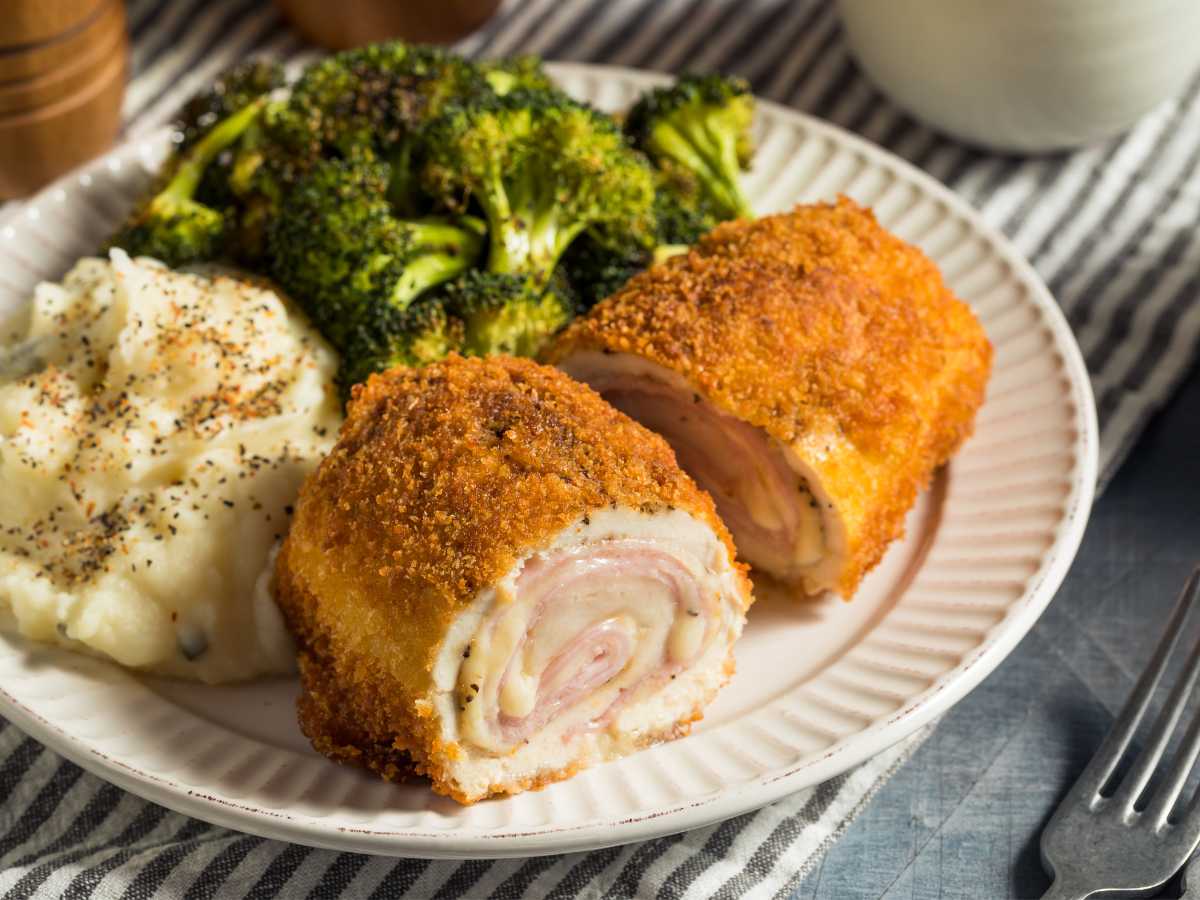 Healthy Chicken Cordon Bleu |