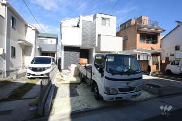 ネタ切れ 出張続きの上に週末はいつも雨 今回は岩塚駅から東山公園まで歩き / まりおさんさんの名古屋市の活動日記