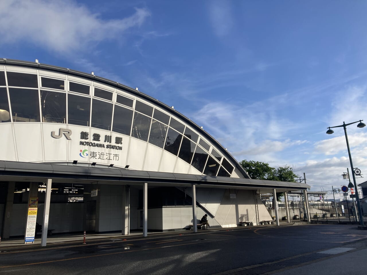 東近江市・近江八幡市】能登川駅前や近江八幡駅北口広場など、各地でイルミネーションの点灯が始まっています！ | 号外NET