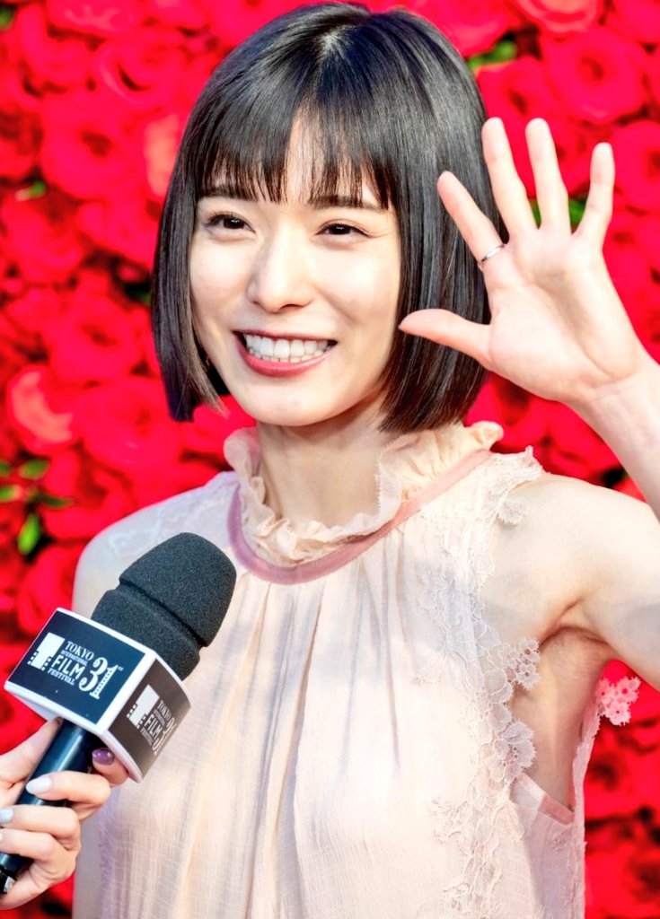 女優【松岡茉優】サン、腋からチロッと出てる恥ずかしいオケケ : 今日のパトロール日誌