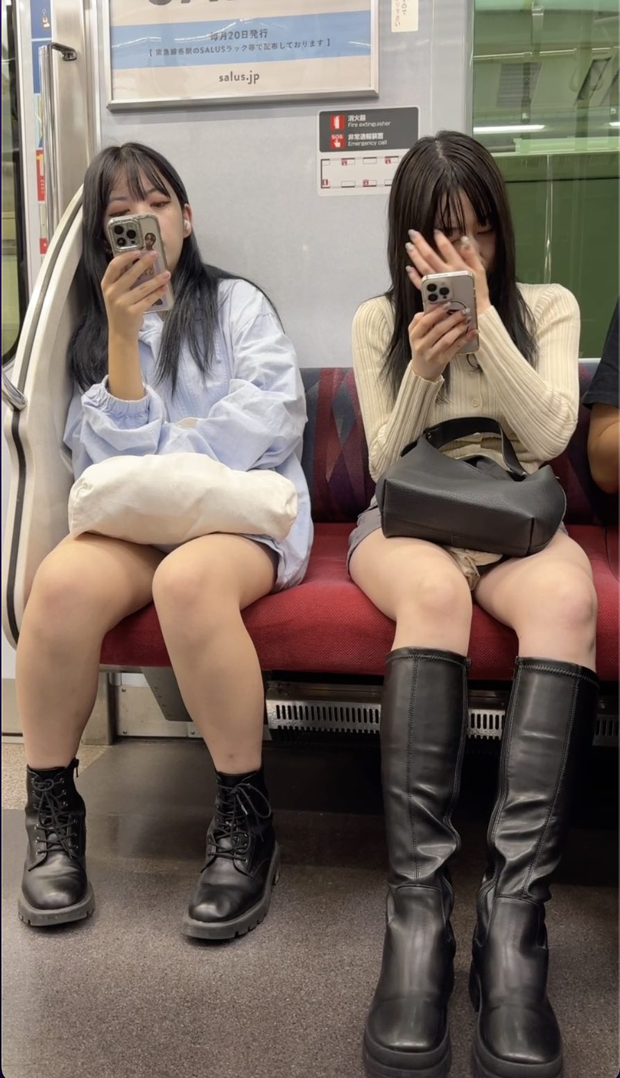 脚フェチ488 超絶S級美人女子大生の対面エロ過ぎる生脚美脚 が半額 | Xcolle