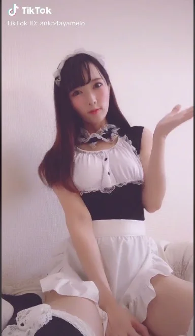 TikTokでエロ動画は見れる？どのくらい許容されているかやエロいハッシュタグなどを紹介