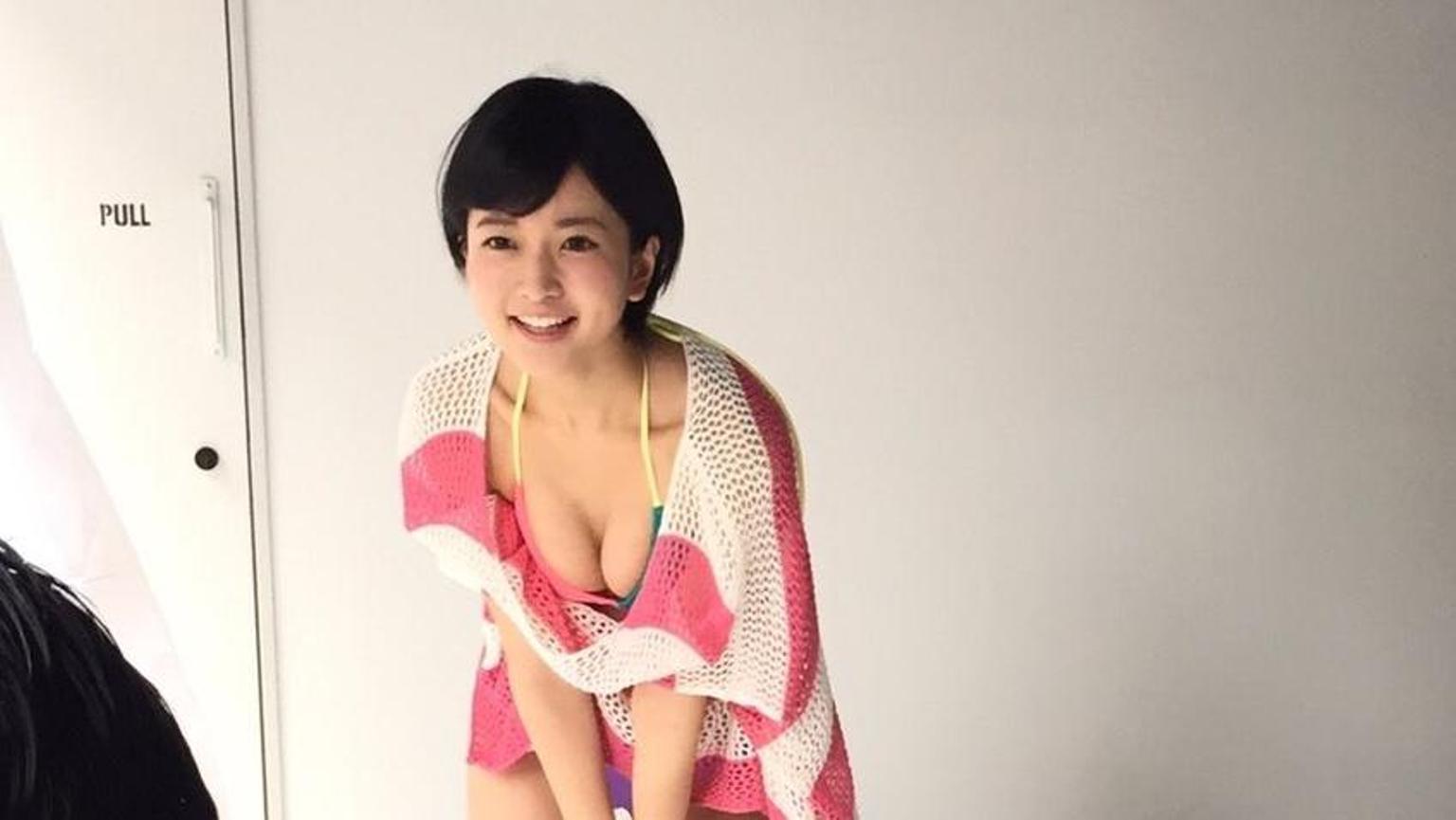 ミニスカ素人がデカちんに大コーフン!! 膝上20cm 潮吹きナンパ 矢吹瑠美奈