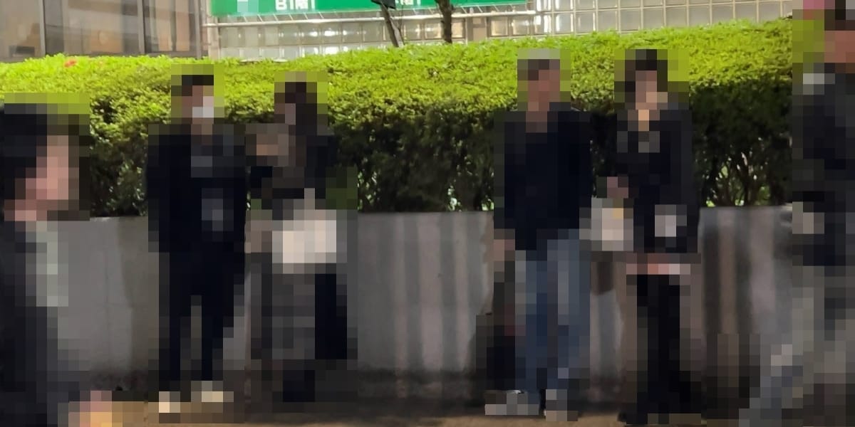 記者潜入ルポ》大久保公園で“立ちんぼ”して分かった“交縁女子のキケンな実態”と“男性客の正体”「お金に困っていないですか？」「病院近くは若い子が多くて料金は高いかな」  |