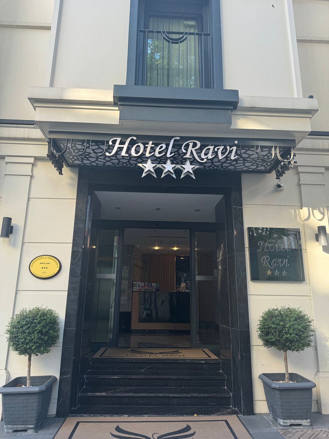 Hotel Ravi View -