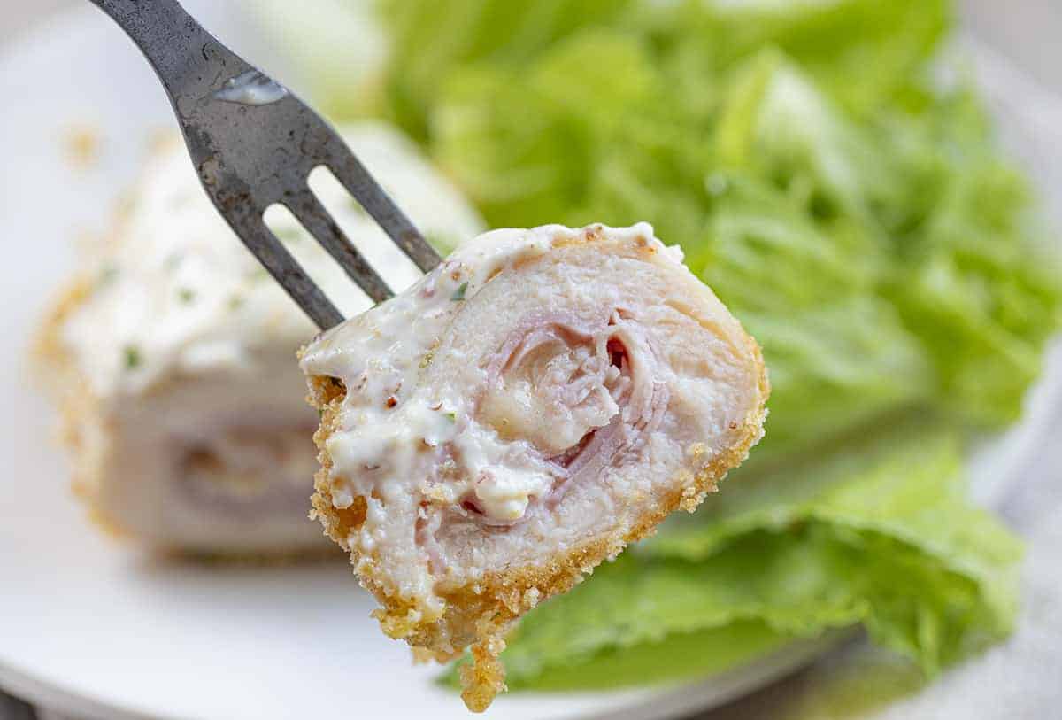 Cheesy Keto Chicken Cordon Bleu