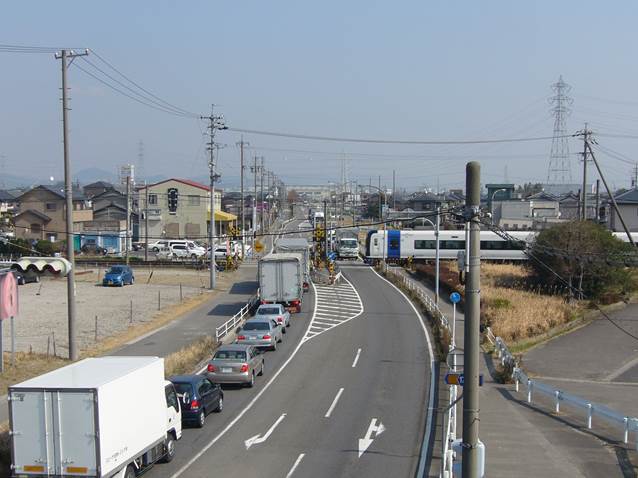 今日から、都市計画道路大府東浦線が開通❗️ 今日開通したのは、市道ウド線と #国道155号 の半月町一丁目東交差点を結ぶ約460メートルの区間🛣️ 