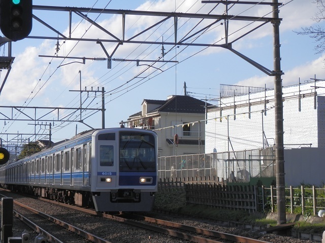 元加治駅に向かう入間川上流側に旧・入間川橋梁が見えました【駅ぶら04】西武池袋線 | コラム