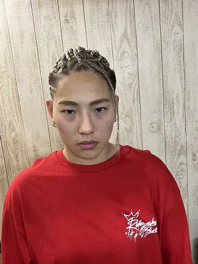 RIZIN」ファイター・RENA、女性格闘家の大麻所持報道に“自身の写真使用”され怒り 「ほんと名誉毀損」「巻き込まないで」（1/2 ページ） -