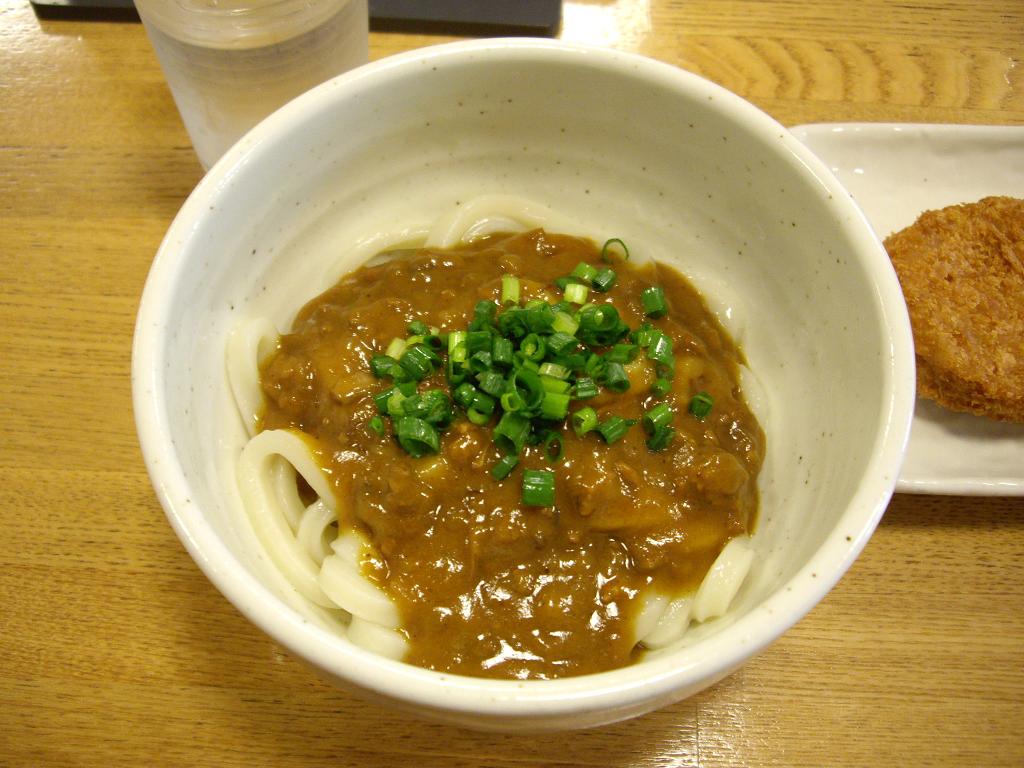 八王子・1キロこぶし大から揚げ＆激こぼれマーボー丼！「大進亭」豪快店主のやみつき中華『オモウマい店』 | グルメ |