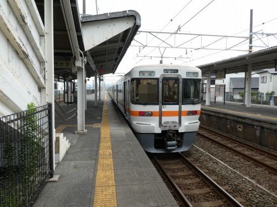 西小坂井駅留置も見る : 列車番号T-TAKE(てぃーていく)