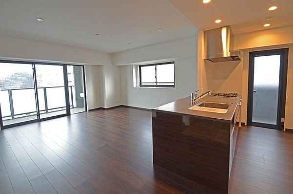 グランドパレス藤崎 4LDK 85.23m² ¥210,000〜】の特集ページ！スタイルプラス福岡