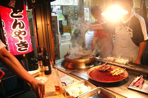 名古屋の「駅裏」ディープスポットで孤独の一人呑み！名駅徒歩3分の静かな酒場【いとう・名古屋市中村 | 大須の与作(名古屋で食べ歩きVlog)