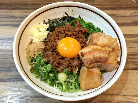 秋葉原『麺屋はるか』で元祖台湾まぜそば＆追いメシが最高な件 | Food