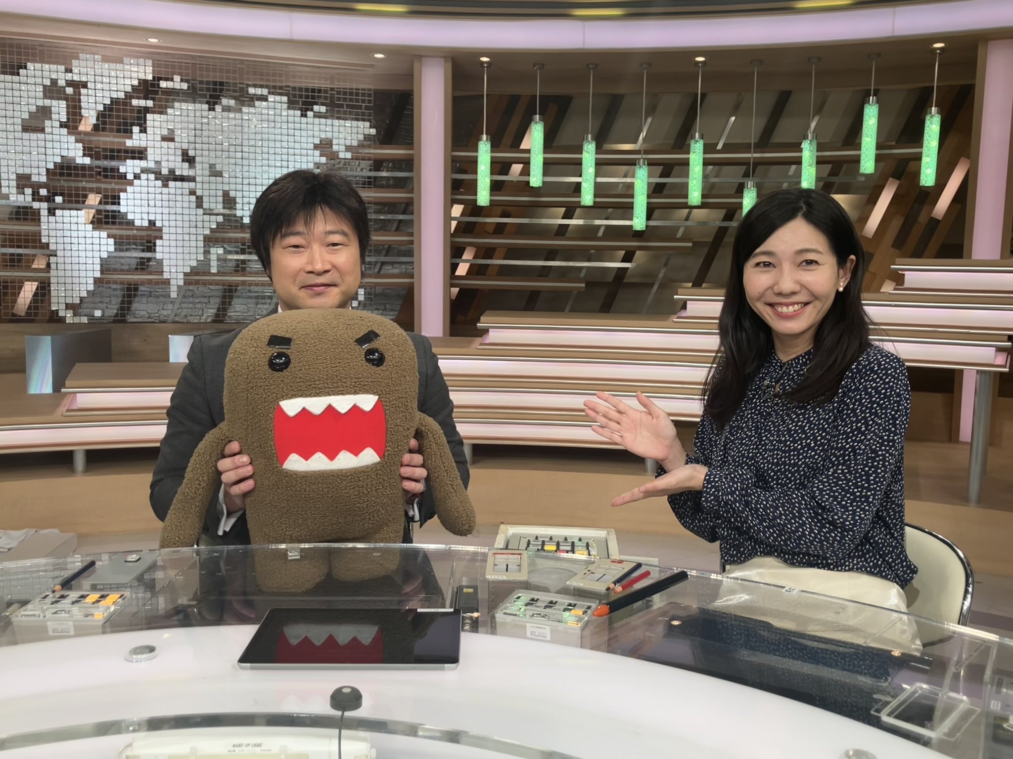 NHK「キャッチ！ 世界のトップニュース」キャスターと、蛯原友里さんが語ります 「世界のニュース」が、〝学び直し〟のきっかけになる！ – STORY