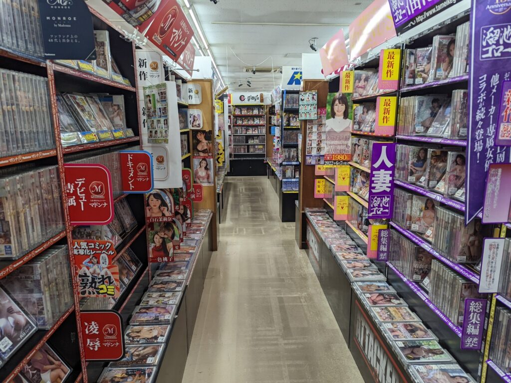 売店 – 古今東西舎