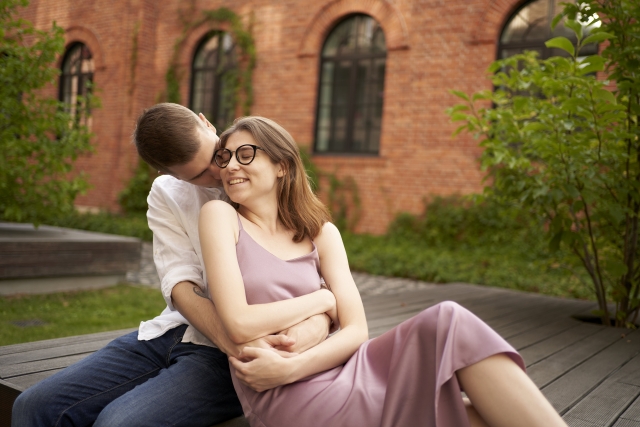 付き合ってない状態でディープキスをする男女別の心理について解説｜Cheeek [チーク]