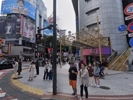 これが、新宿・渋谷のマル秘パンチラスポットだ!! 切り抜き 工場