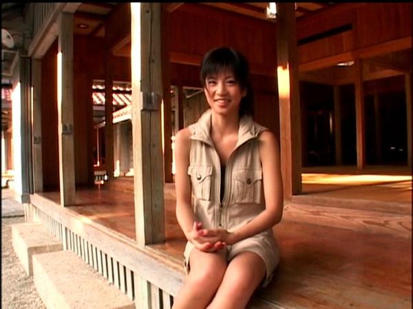 安田美沙子のビキニからポチる乳首 ２２０４２９ -