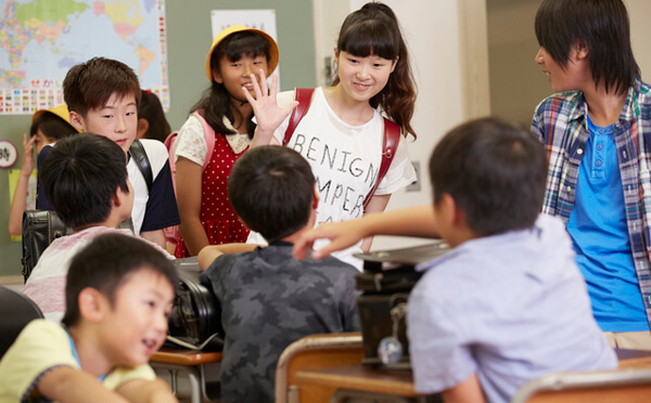 クラスメイトの女子、全員好きでした／爪 切男 | 集英社 ―