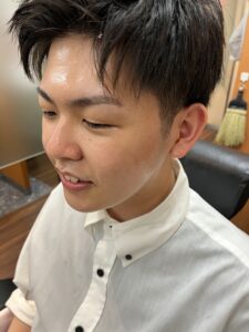 男性のテカリ・ベタつき防止には、夏でも〇〇するのが正解！