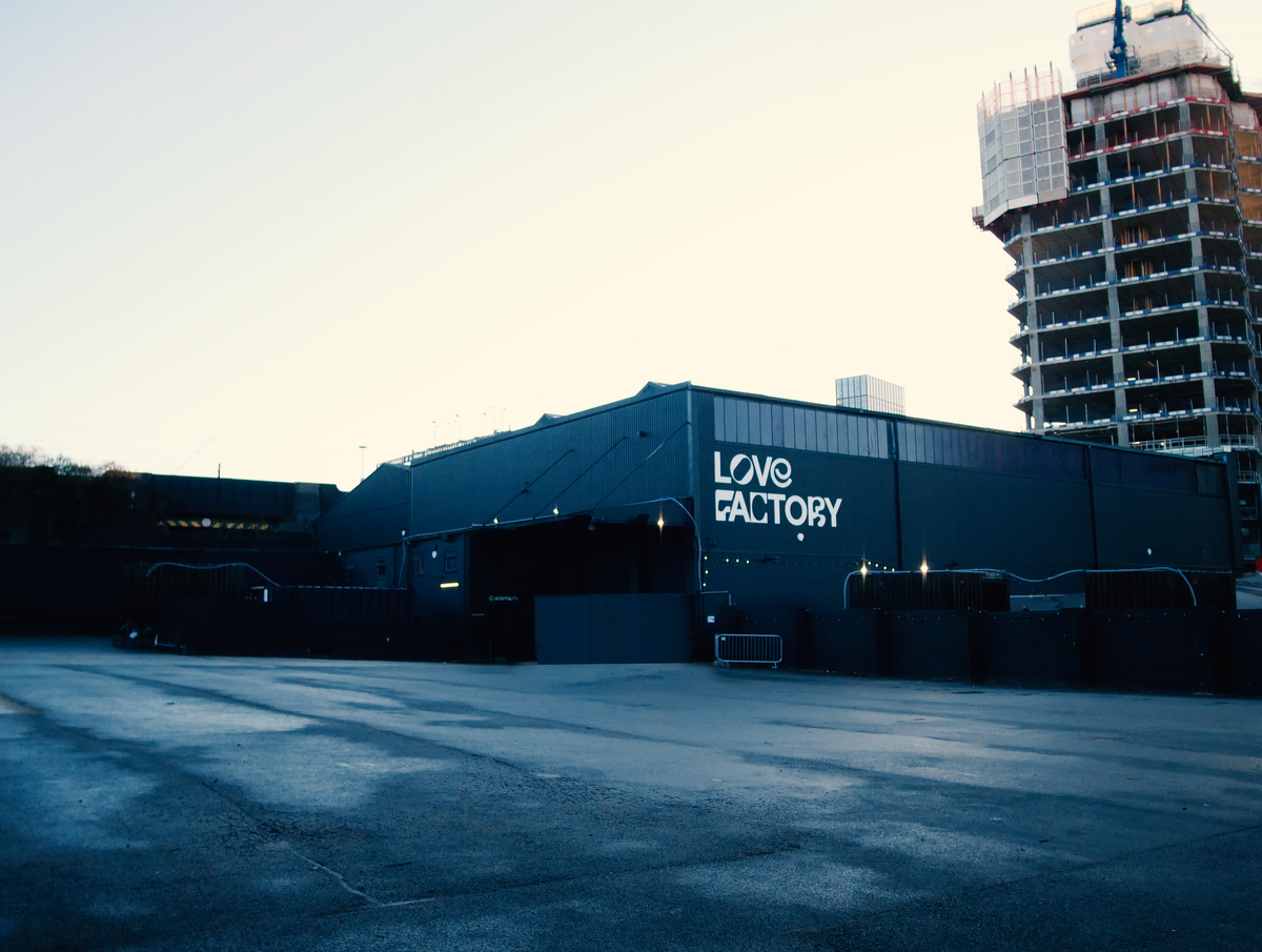 Love Factory |