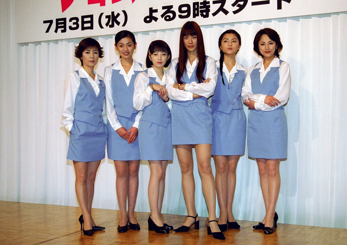 江角マキコ、宝生舞、戸田菜穂、高橋由美子…今でも続く『ショムニ』同窓会メンバーの熱愛画像集 | FRIDAYデジタル