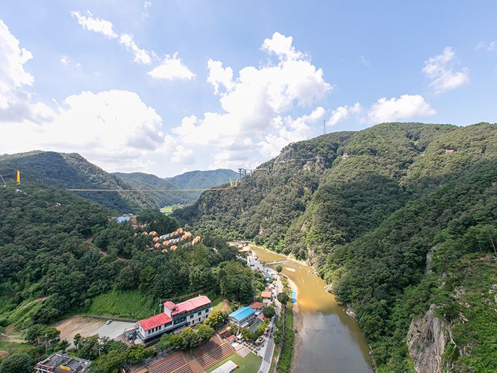 ホテルシェーネスハイム金山 – 山形県金山町、グリーンバレー神室にたたずむ滞在型リゾートホテル